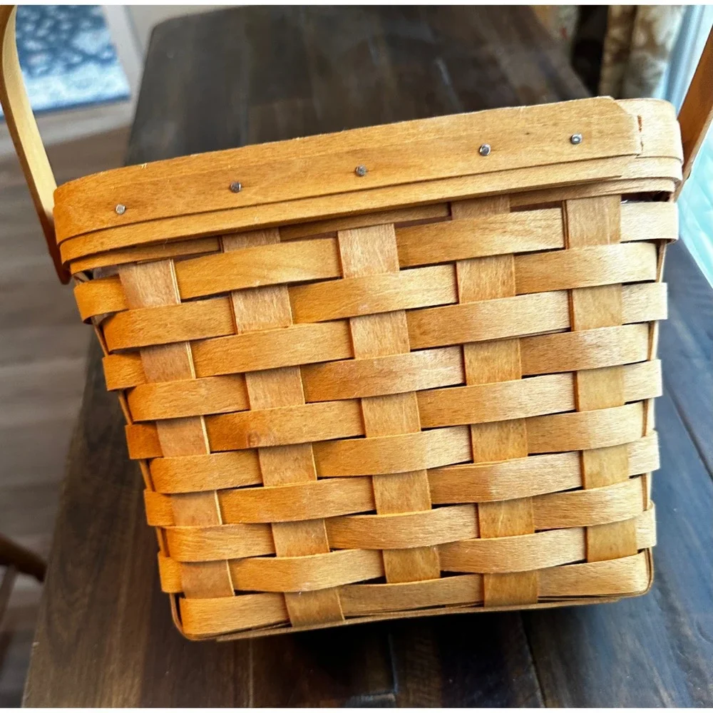 Longaberger 1995 Edition Dresden Basket with Liner and Wooden Divider Handwoven